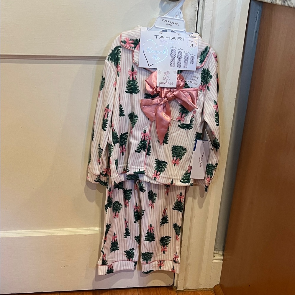 Tahari Mama & Me 3T Pink and Green Pajama Set